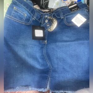 New Parisian denim skirt